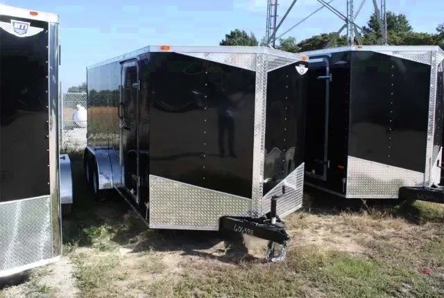 14ft enclosed cargo trailer v-nose