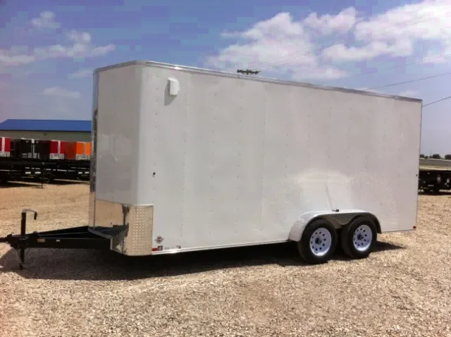 18FT ENCLOSED TRAILER W/REAR RAMP DOOR
