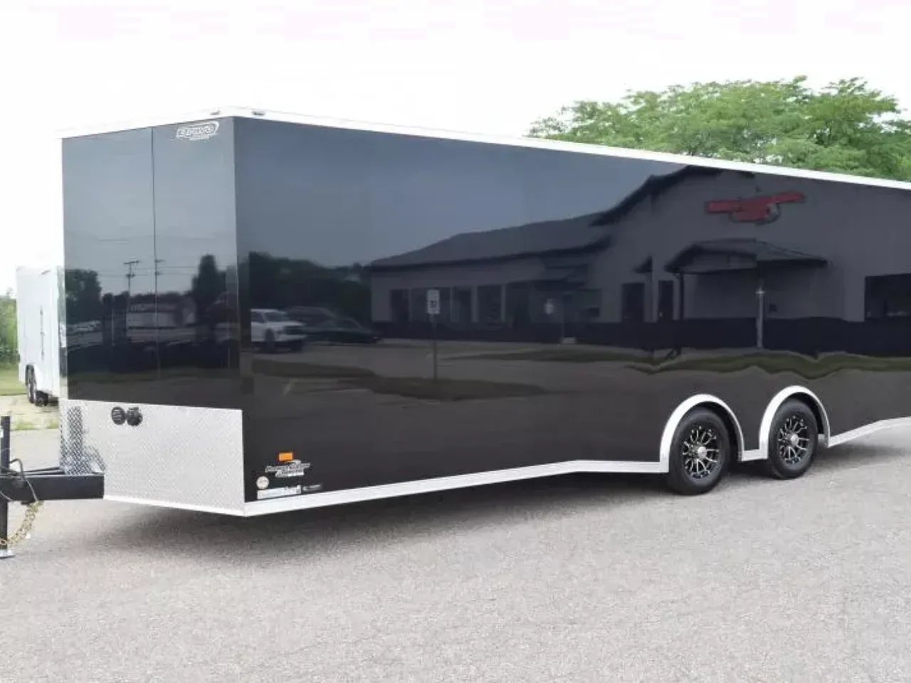 BRAVO 8.5x24 SCOUT PERFORMANCE ENCLOSED RACE TRAILER