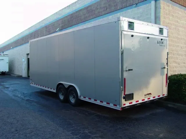 24' Look Ignite with7'6" Interior Height