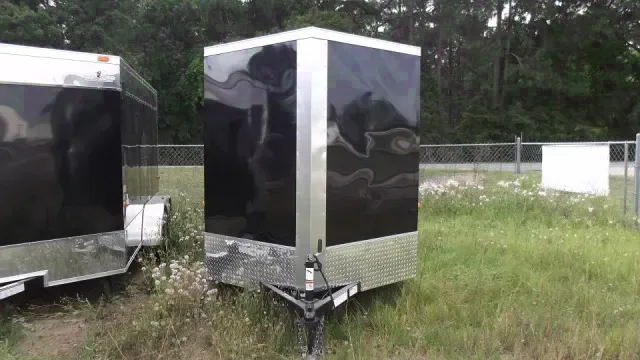 Black Enclosed 12ft Tandem Axle w/wrap around diamond plating