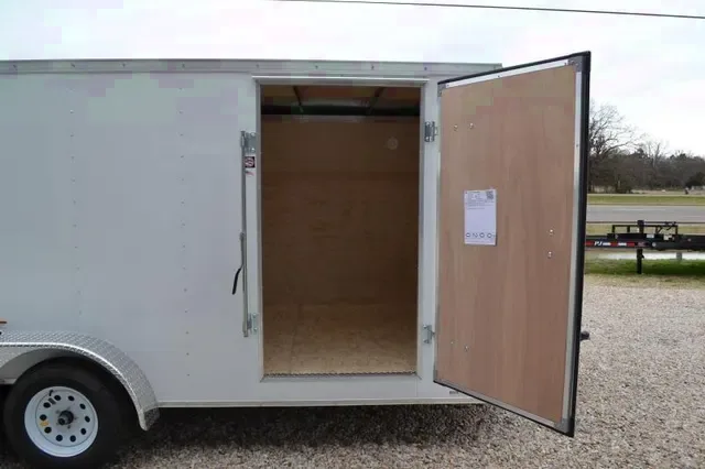 16ft Wedge Nose w/Slant Enclosed Trailer