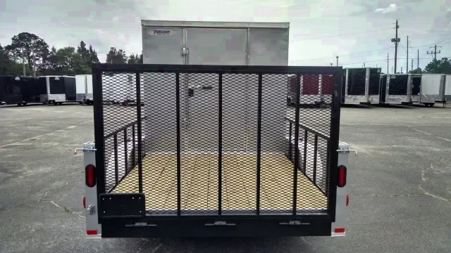 18FT TANDEM HYBRID-SILVER V-NOSE