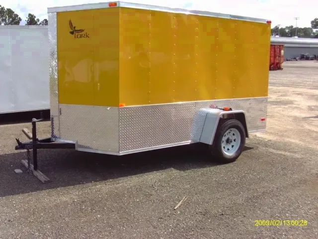 Enclosed 12ft S/A-Yellow V-Nose