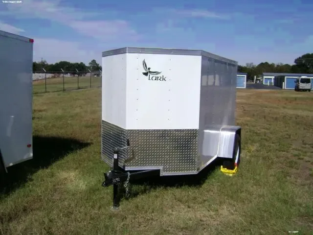 8ft V-Nose Single Axle Ramp Door