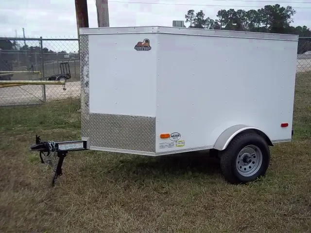 6FT WHITE CARGO WITH SINGLE REAR DOORS