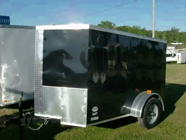 8FT V-NOSE CARGO TRAILER SHOWN IN BLACK