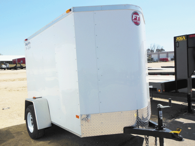 8FT WHITE V-NOSE CARGO TRAILER