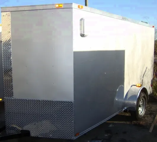 12ft Single Axle w/ V-Nose & Ramp