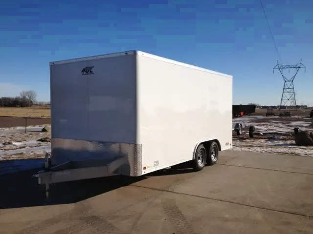 WHITE 16FT Cargo ramp with tandem axles