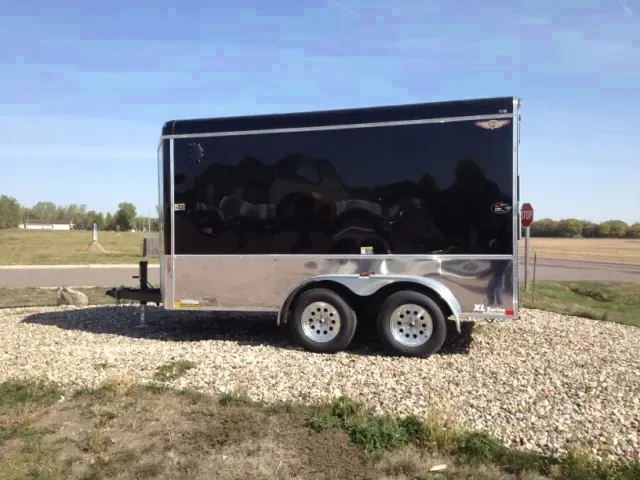 12FT BLACK V-NOSE W/RAMP DOOR