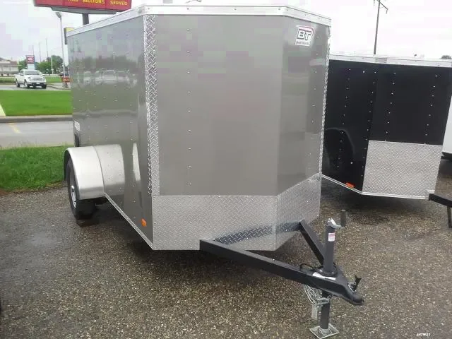 10ft  ENCLOSED CARGO WITH REAR RAMP DOOR