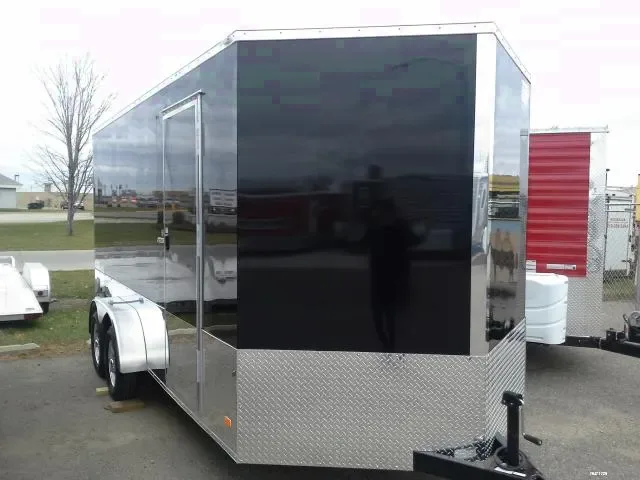16FT BLACK ENCLOSED CARGO WITH WRAP AROUND DIAMOND PLATING