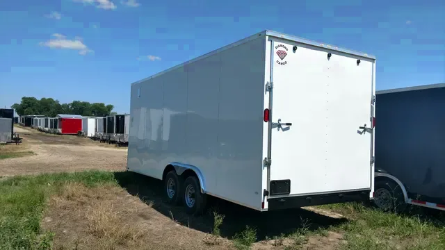 24ft Auto Trailer V-Nose White