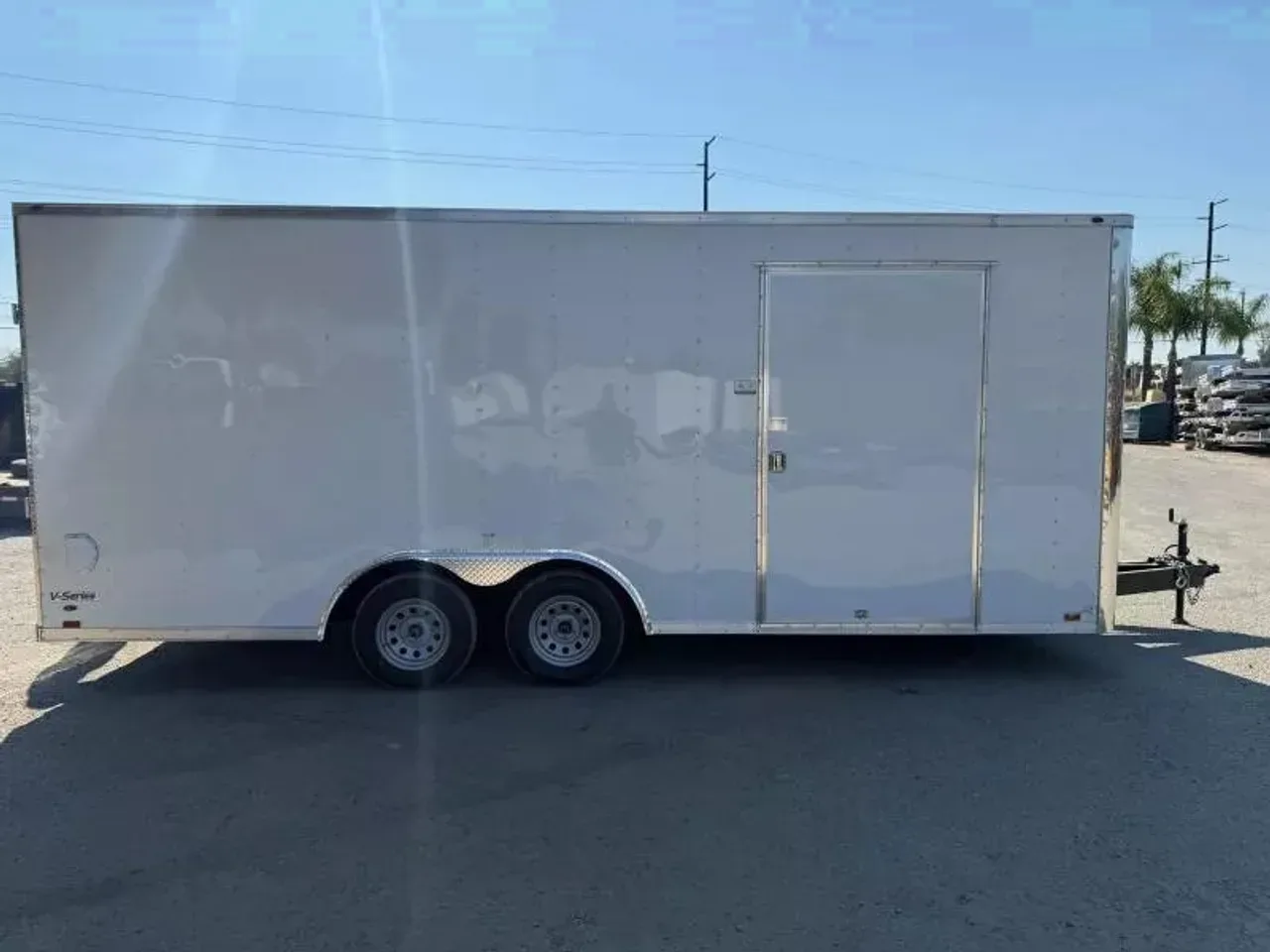 2025 CONTINENTAL CARGO V-SERIES 8.5' x 20' ENCLOSED TRAILER