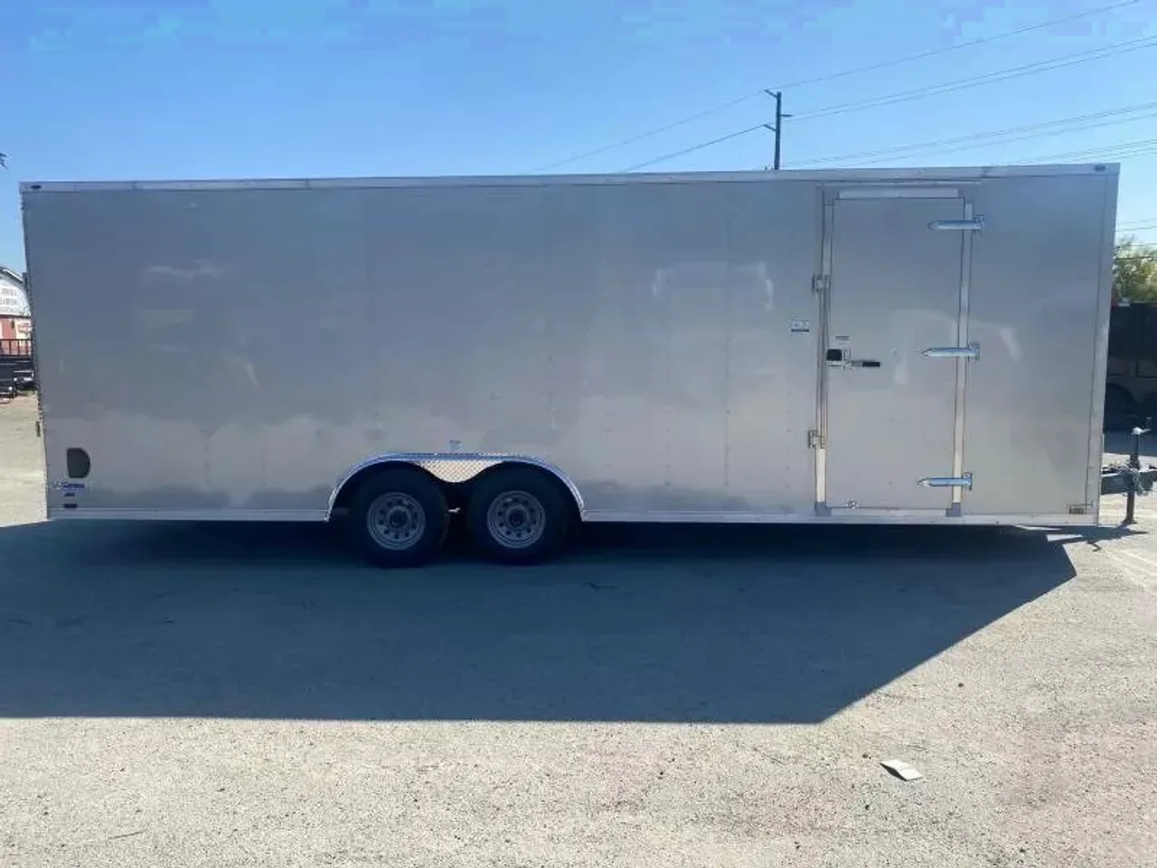 2025 CONTINENTAL CARGO V-SERIES 8.5' x 24' ENCLOSED TRAILER