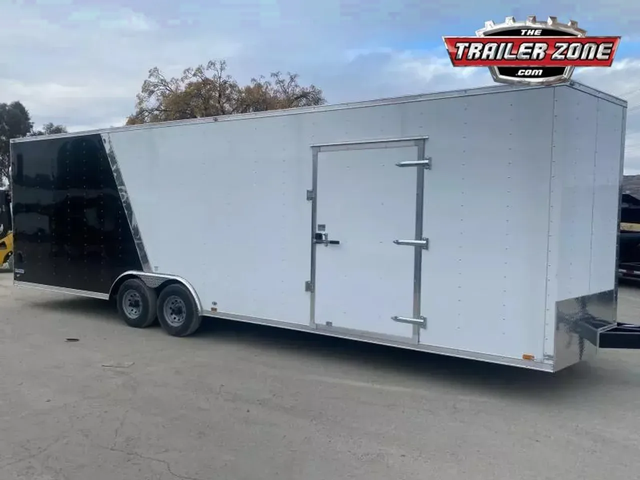 2026 CONTINENTAL CARGO 8.5' x 28' ENCLOSED TRAILER