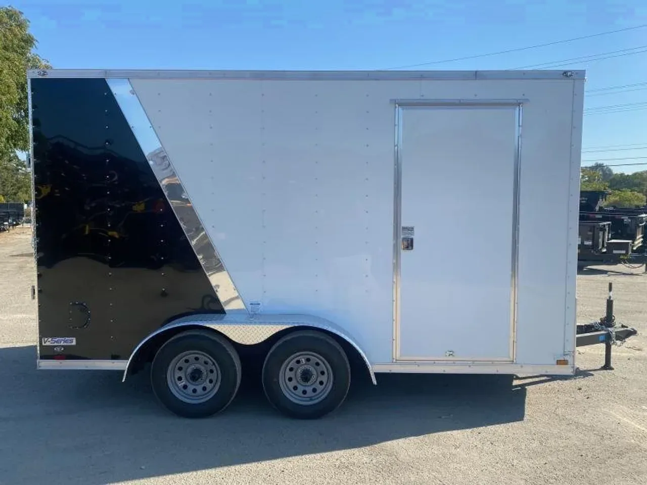 2023 CONTINENTAL CARGO V-SERIES 7' x 16' ENCLOSED TRAILER