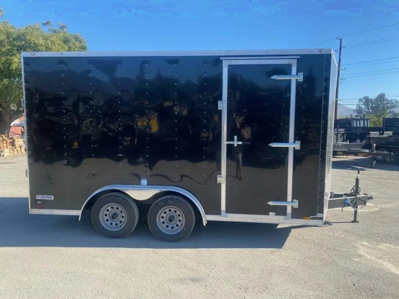 2025 CONTINENTAL CARGO V-SERIES 8' x 14' ENCLOSED TRAILER
