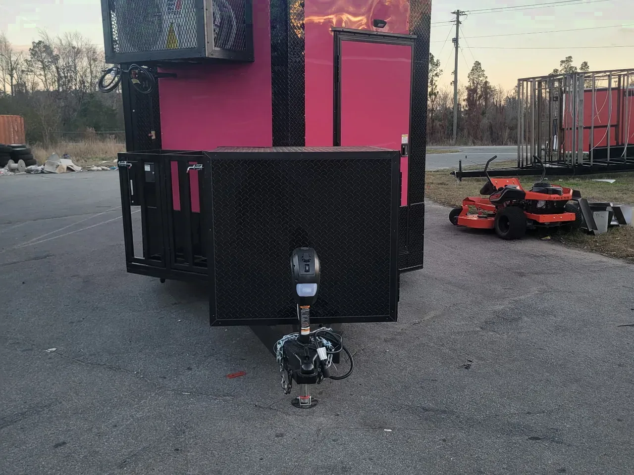 8.5X22 PINK PORCH CONCESSION