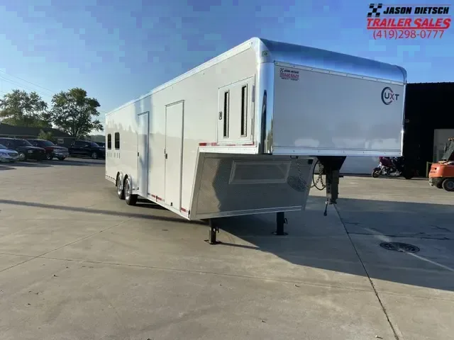 United UXGN 8.5x36 Concession/Registration Trailer W/Restrooms