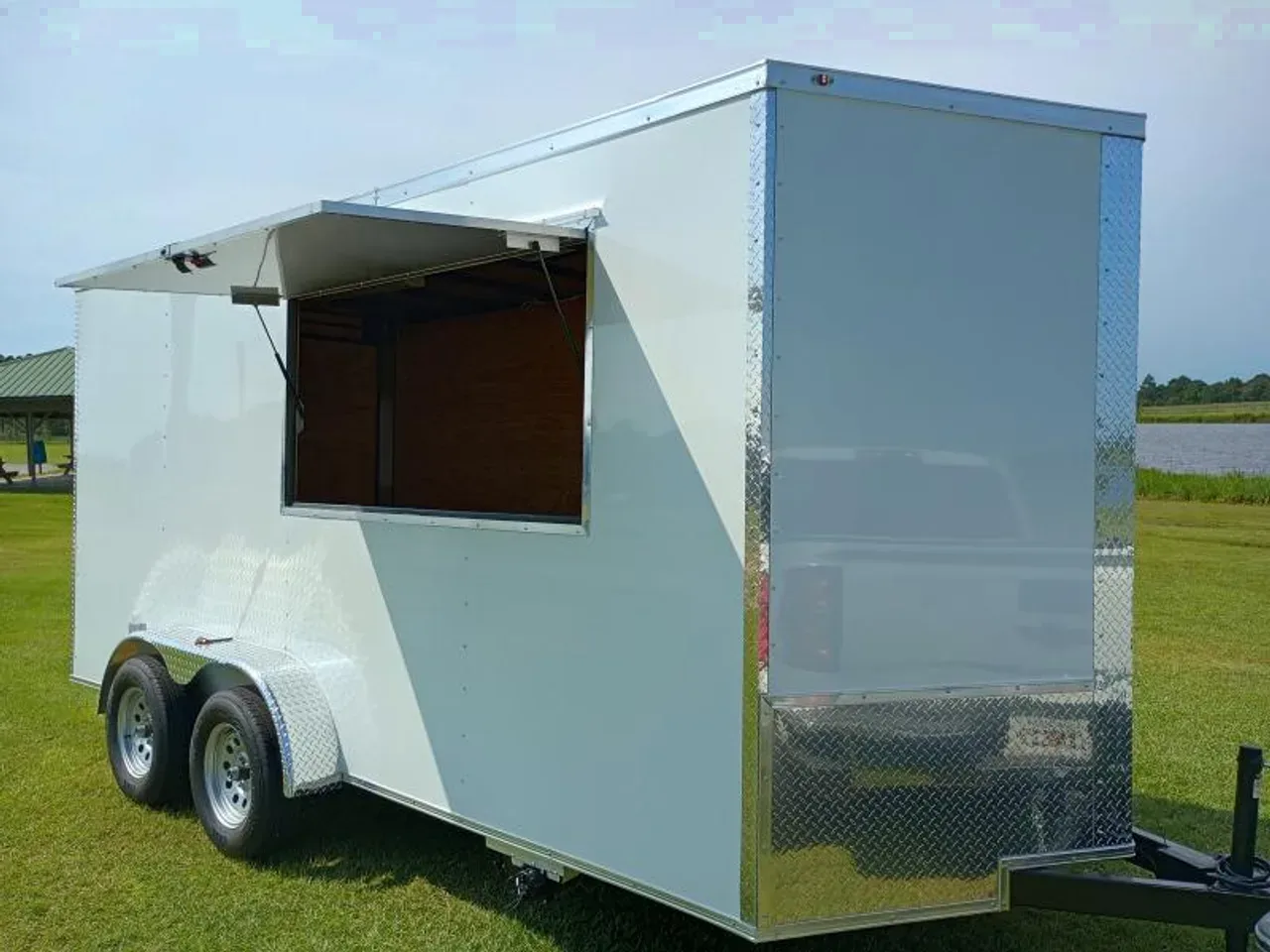 2024 Colony Cargo Sport Series CCC-7x16TA Vending / Concession Trailer