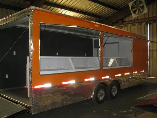 24FT VENDING TRAILER W/DISPLAY CASES