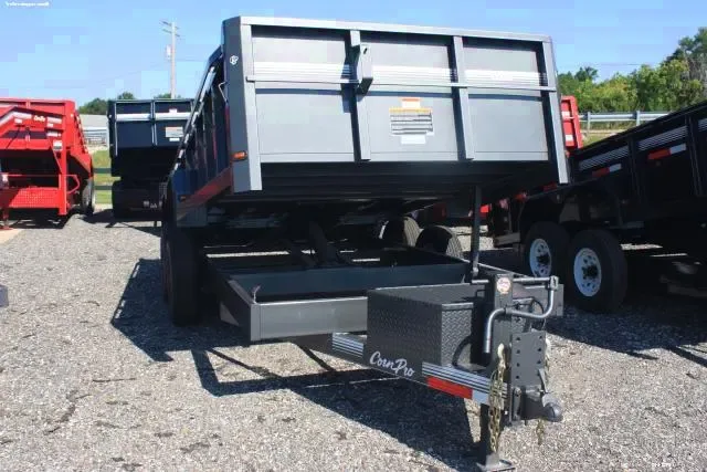 Dump Trailer 14 ft Slide out Ramps