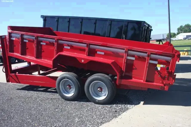 Gooseneck 16 ft Dump Trailer w/ Ramps