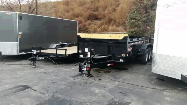 16ft Dump Trailer w/Electric Brakes