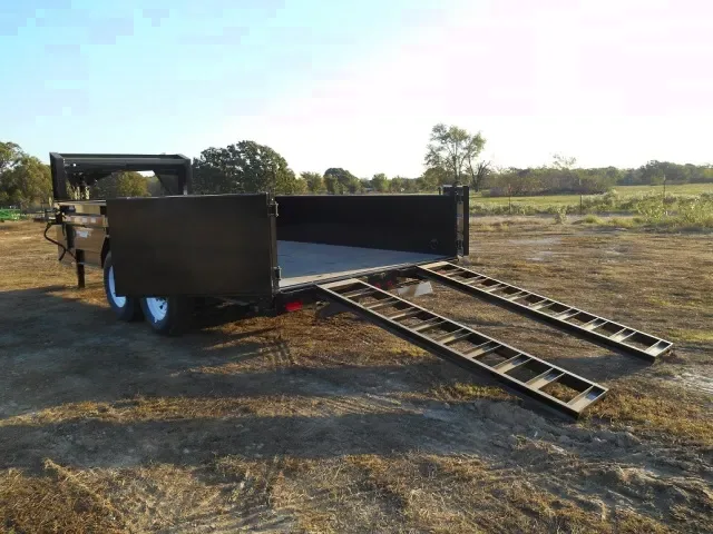 16FT GOOSENECK DUMP TRAILER W/RAMPS