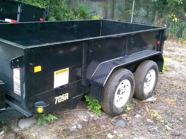 10ft Dump Trailer w/Front Locking Tool Box
