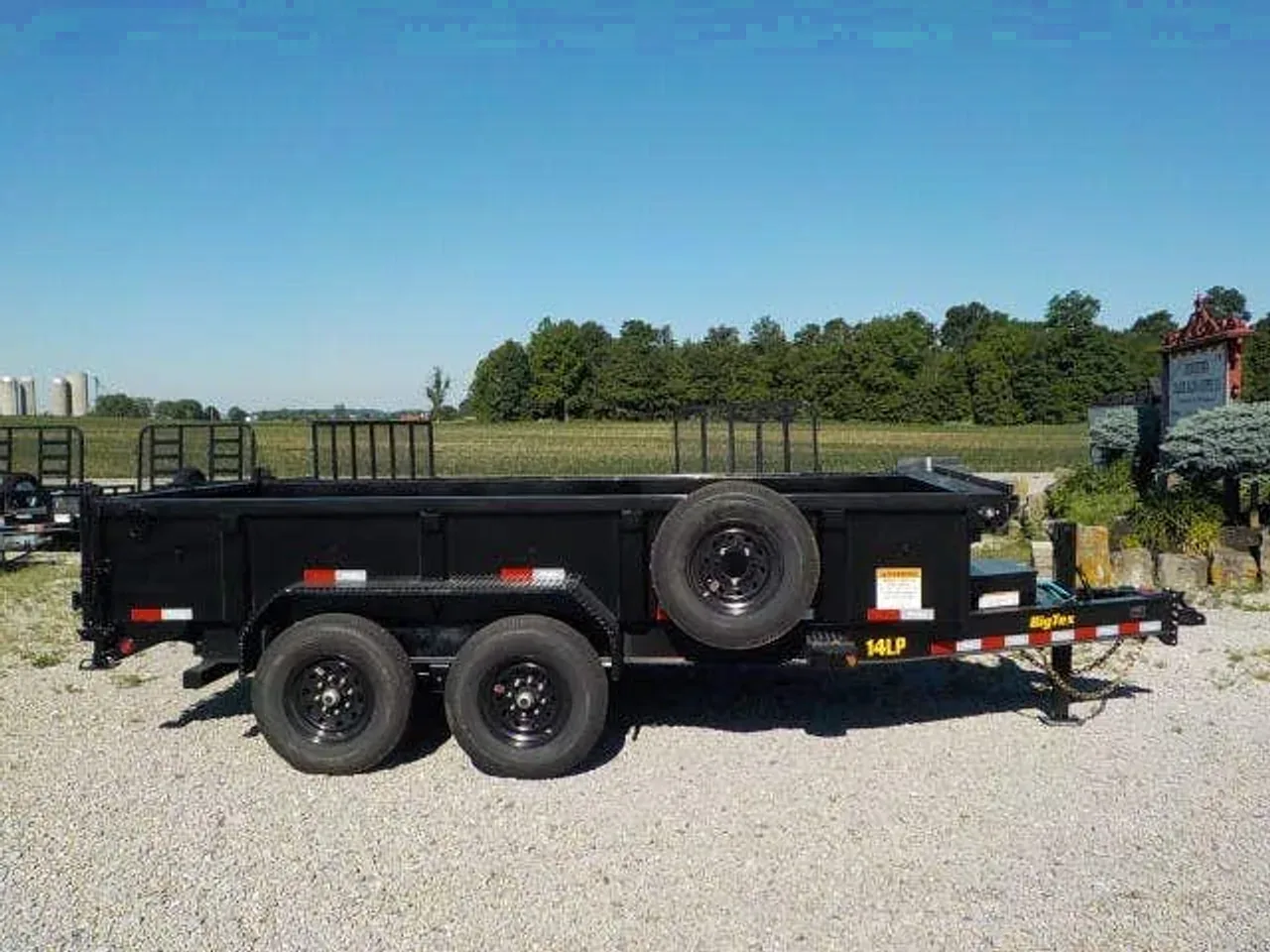11880 - 2027 Big Tex 14LP-14 BK6SIRPD HEAVY DUTY Dump Trailer
