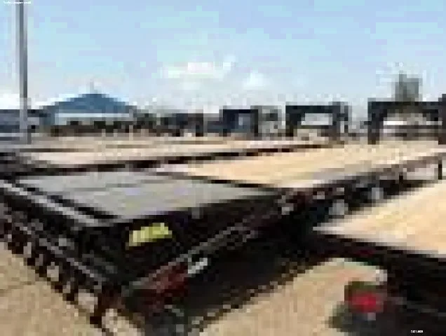 25+5ft Flatbed with Fold Over  Ramp