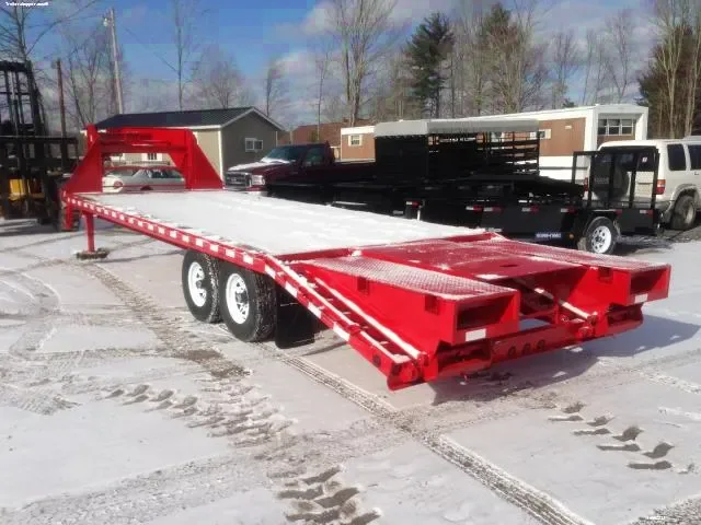 Red Steel Frame - Wood Decking 20+5ft