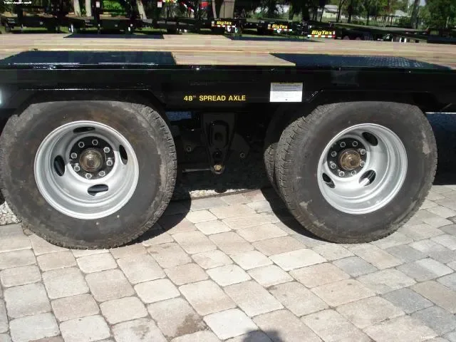 20+5 Gooseneck Trailer-Black Frame Wood Deck