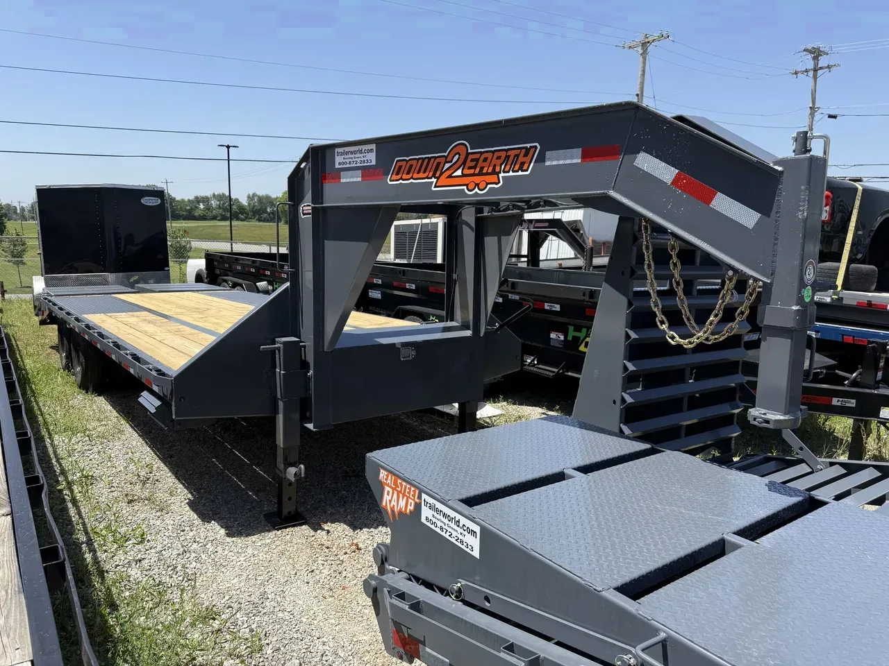 130624 - 2026 Down 2 Earth 8.5' x 25' (20+5) Gooseneck Equipment (2)10K Axles Equipment Trailer
