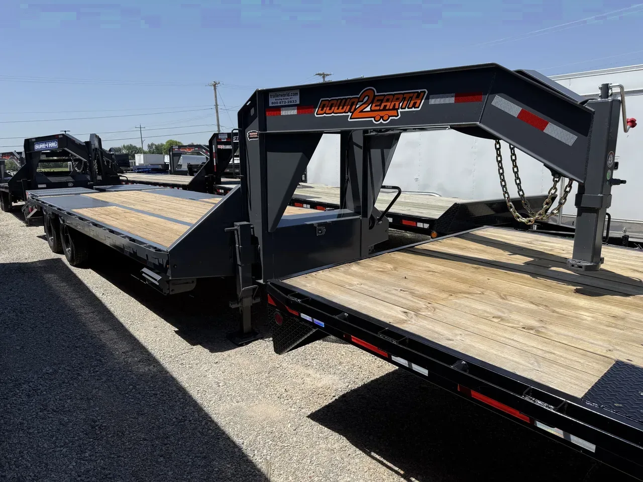 130625 - 2026 Down 2 Earth 8.5' x 25' (20+5) Gooseneck Equipment (2)12K Axles Equipment Trailer