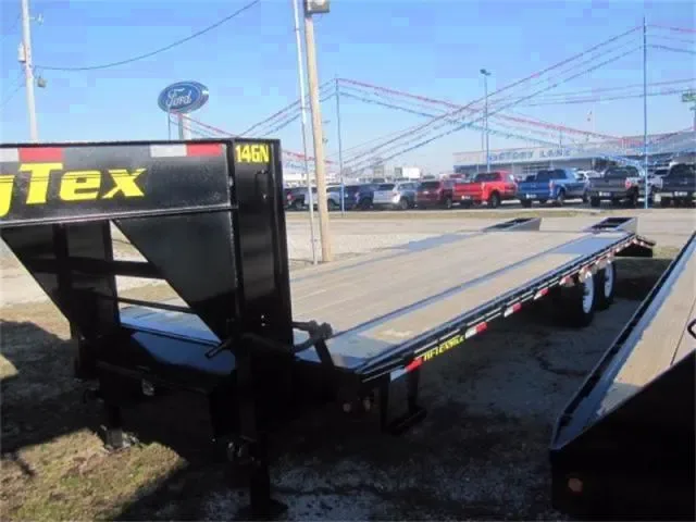 20ft Equipment Flatbed Gooseneck Trailer w/5' Dovetail