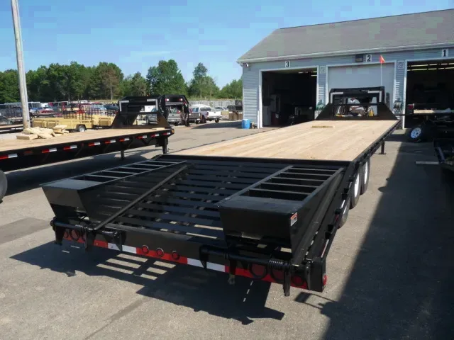 Gooseneck Equipment Trailer 30ft w/Axles 		 (3) 7,000# Axles