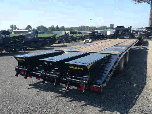 25 + 5ft Gooseneck Equipment/Flatbed Trailer