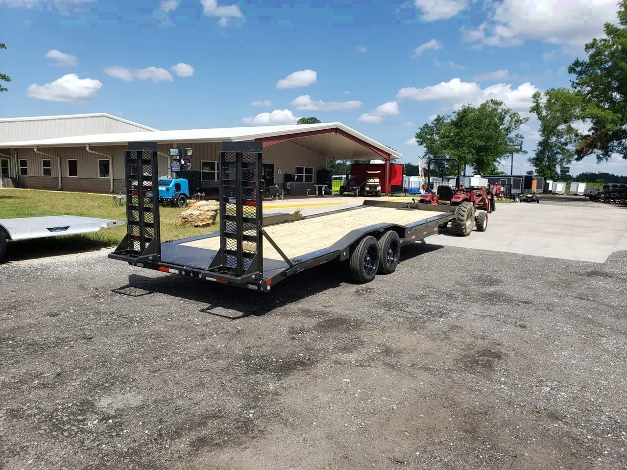 Car Hauler Trailer 2026 8.5X24 MAXXD Trailers H8X 10224 Drive Over Equipment Trailer -dte10224-h8x-132099 8.5 ft. x24 ft.