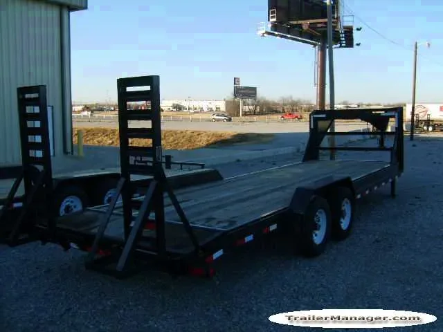 Gooseneck Equipment 24ft w/Stand Up Ramps