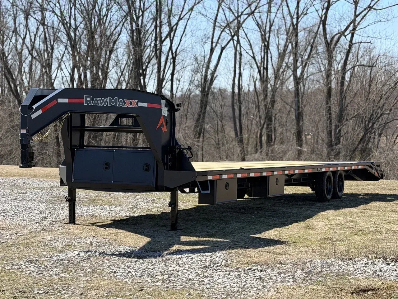 135135 - 2027 RawMaxx FDX 35+5 16K GN Flatbed Trailer