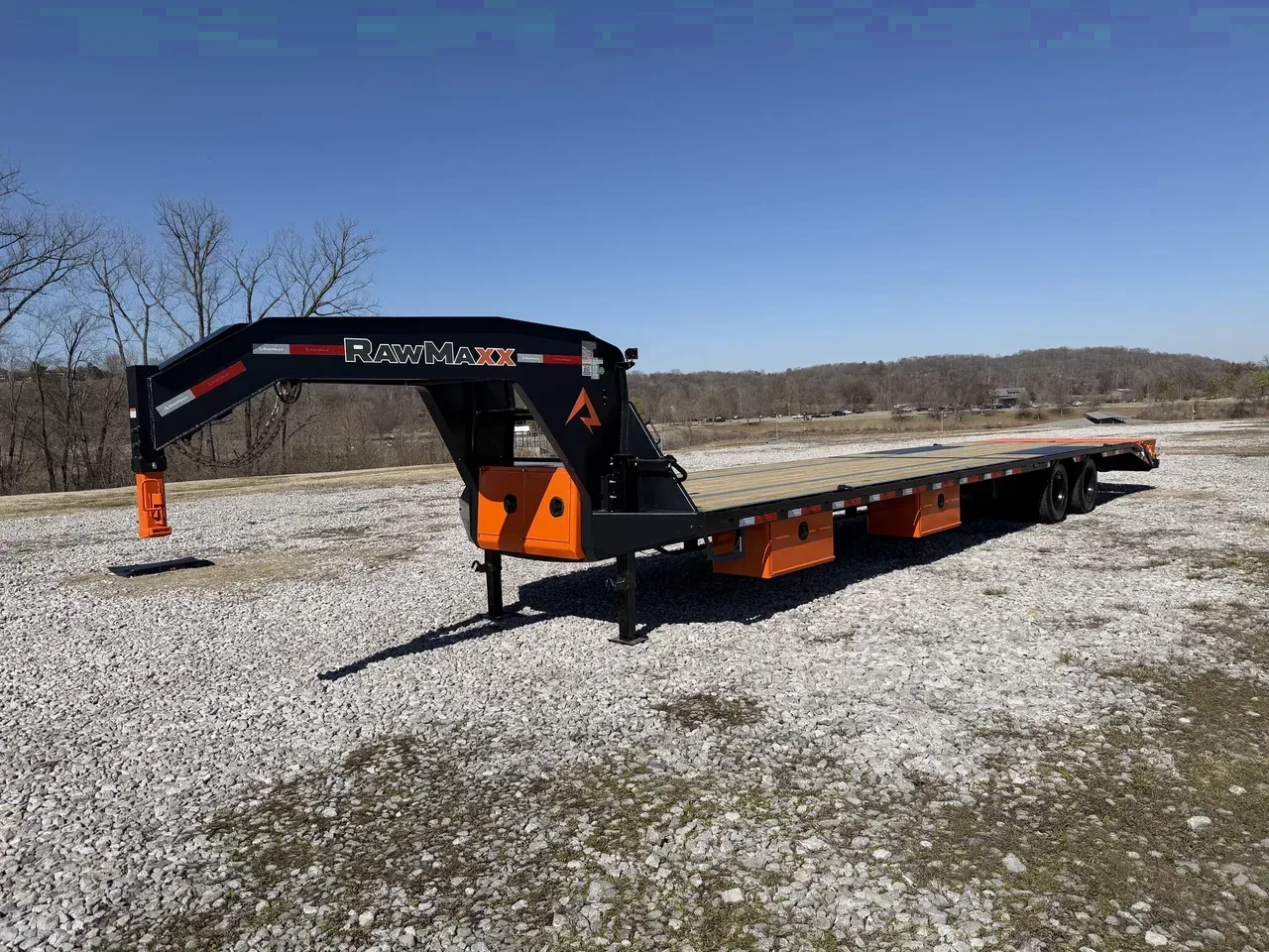 135132 - 2027 RawMaxx FDX Dual 35+5 24K GN Flatbed Trailer