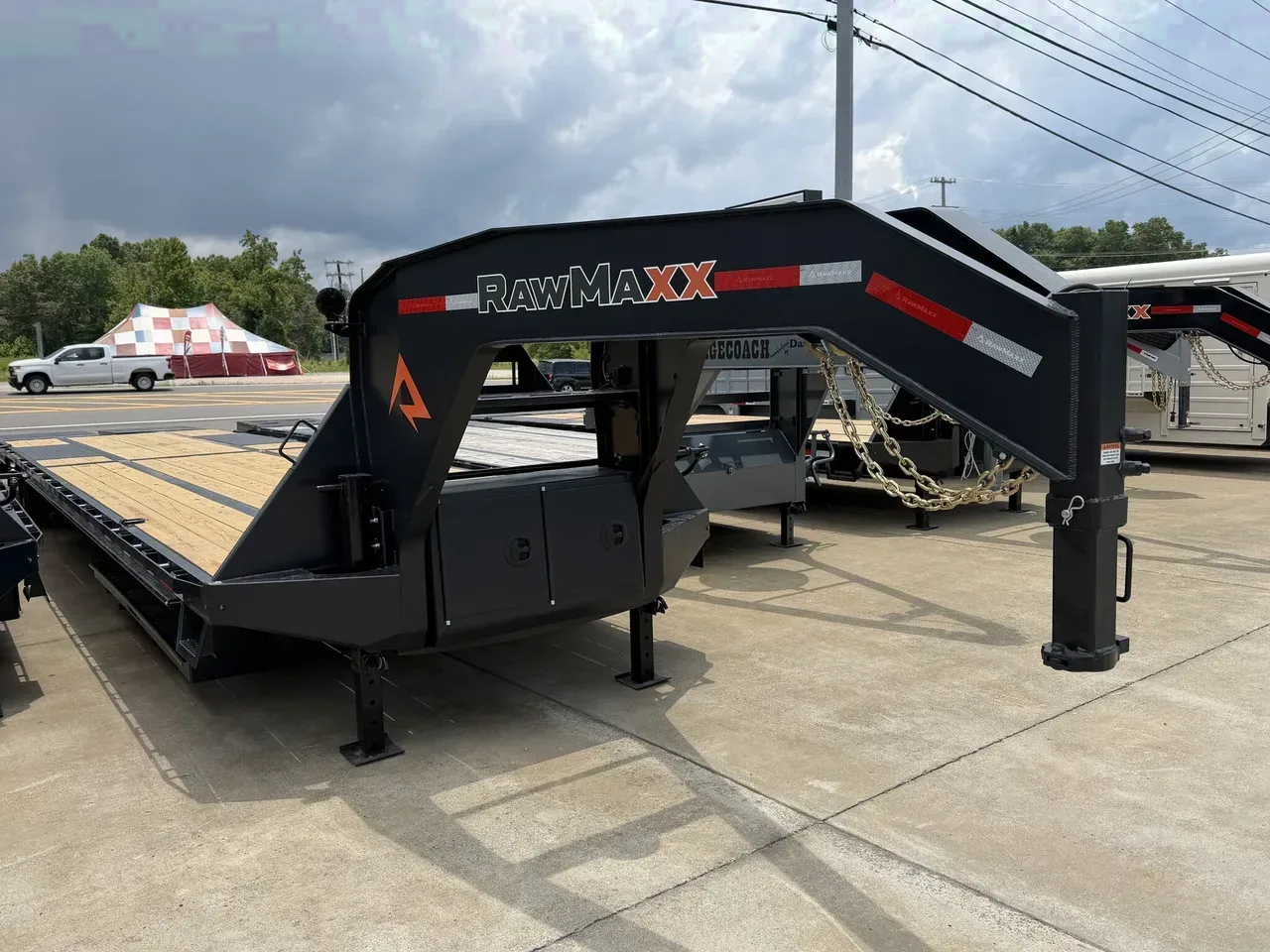 135106 - 2027 RawMaxx FDX Dual 35+5 24K GN Flatbed Trailer