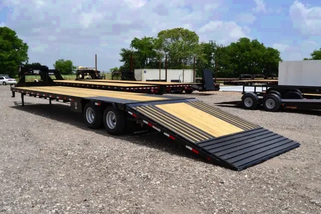 40ft Equipment Trailer w/Hydraulic Dovetail
