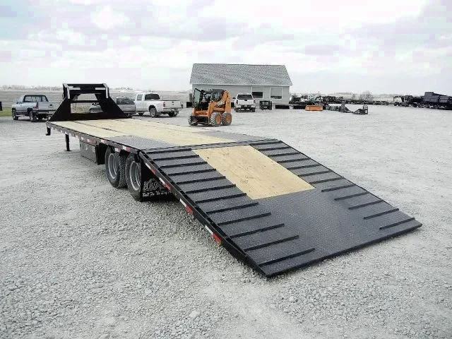 32FT W /Hydraulic Dovetail 22,000#