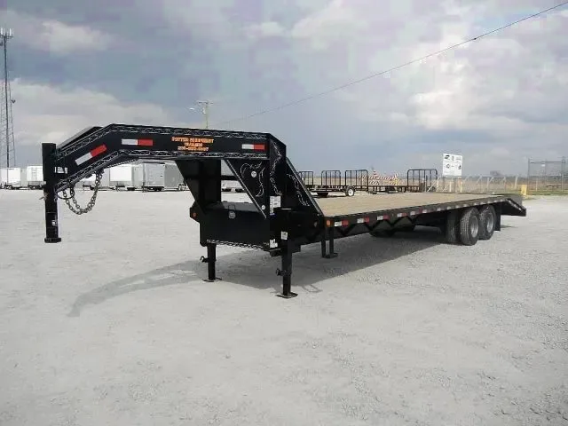 30FT Gooseneck 22,000# With 2 Foot Self Cleaning Dovetail