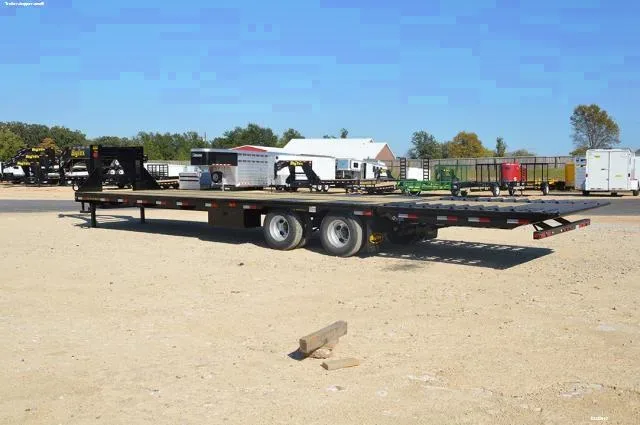 35 ft Flatbed Trailer w/ Hydraulic Dovetail